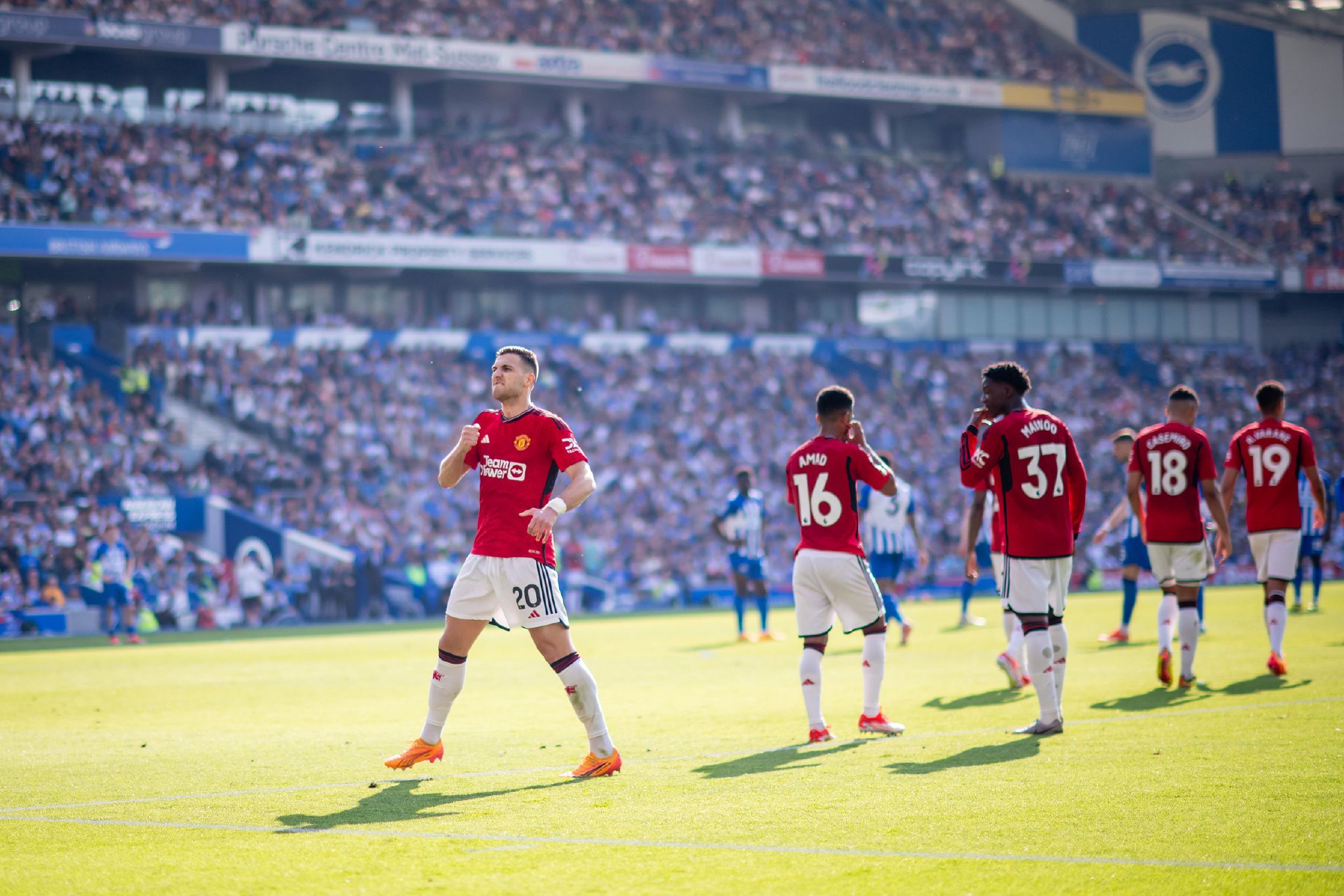 次比赛中的 次比赛中的